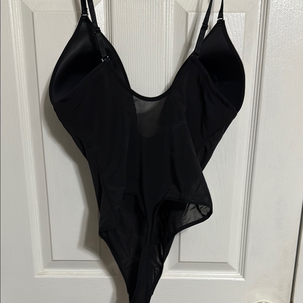 Black one piece thong shapewear - Picture 4 of 7